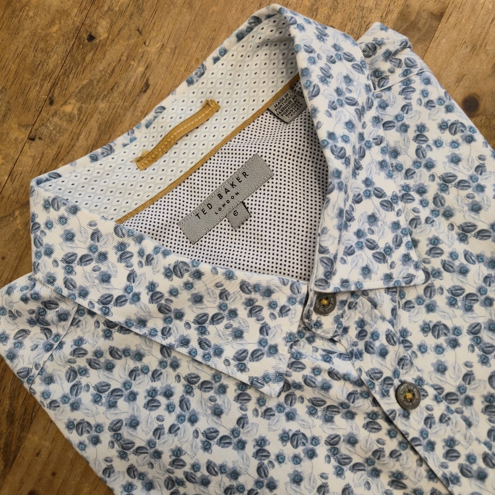 Ted Baker Short Sleeve Shirt - L*
